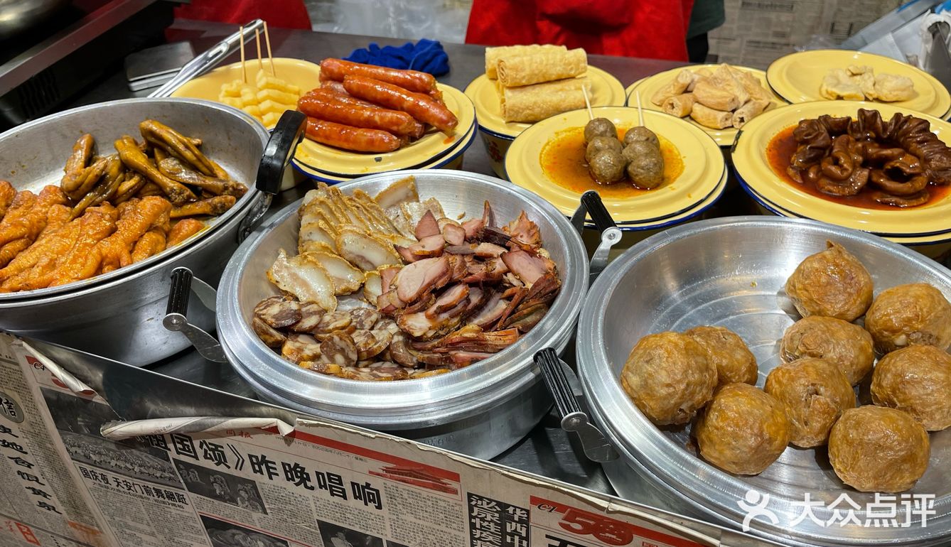 这家螺蛳粉店绝对是0元玩转这座城的必打卡之地！