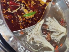 -贤合庄卤味火锅(安吉万达店)