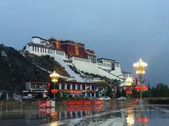 -吉祥圣雪藏餐