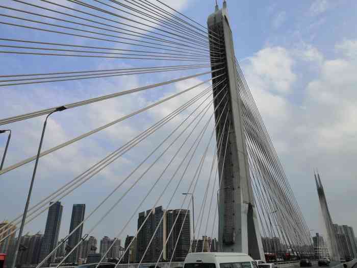 海印桥南-"海印大桥是广州第一座斜拉桥,海印之名源于.