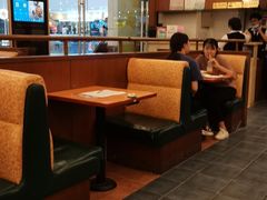 卡座-萨莉亚意式餐厅(河东万达店)