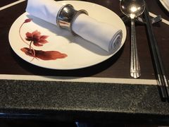 餐具摆设-杭州西子湖四季酒店·金沙厅