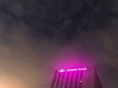 -天津梅江中心皇冠假日酒店