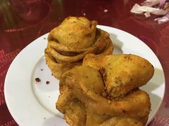 烤花卷-穆豪麦蒸碗羊羔肉