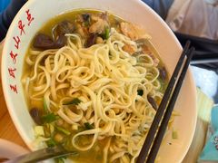 -文山荷鲜居(翠湖店)