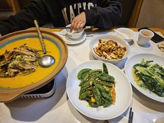 -饭橘汉江码头·乡野土菜馆(静安路店)