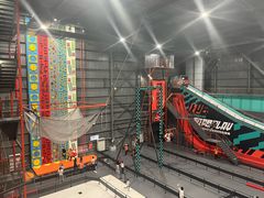 -极限PLAY运动娱乐新世界·团建派对表演休闲馆·室内高空游乐园