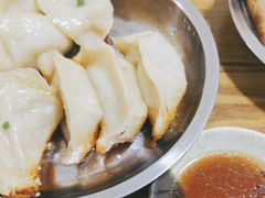 -黄阿姨锅贴大王(万航渡路店)