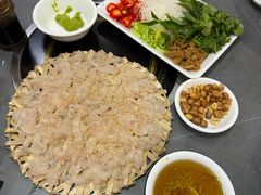 -官塘陈记鱼生·潮汕砂锅粥·牛肉火锅(潮枫路总店)