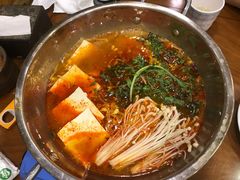 -青瓦餐厅·生鱼片·韩园烤肉(西塔店)