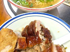 -明姨仔潮汕美食·碳炉猪脚·汕尾牛腩饭·起片鸡煲(起义路店)