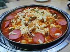 -三清洞摩西韩式年糕火锅(威高广场店)