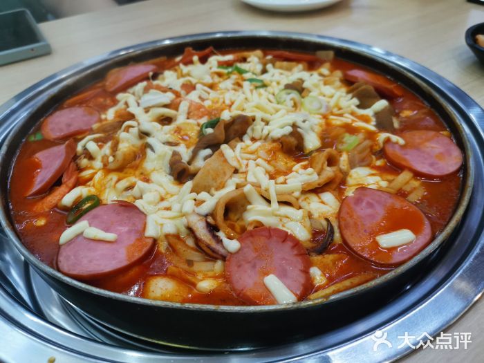 三清洞摩西韩式年糕火锅(威高广场店)图片