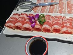 -盛辛巴·东北炭火烤肉(托乐嘉店)