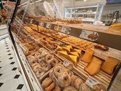 -85度C(生甜甜圈研究工坊·上海平凉店)