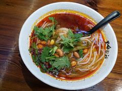 -黑白电视长沙小吃(美林M·LIVE天地东座店)