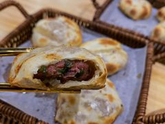 香菜牛肉小烤饼-爬山街·衢州烤饼小卖铺(高新万达店)