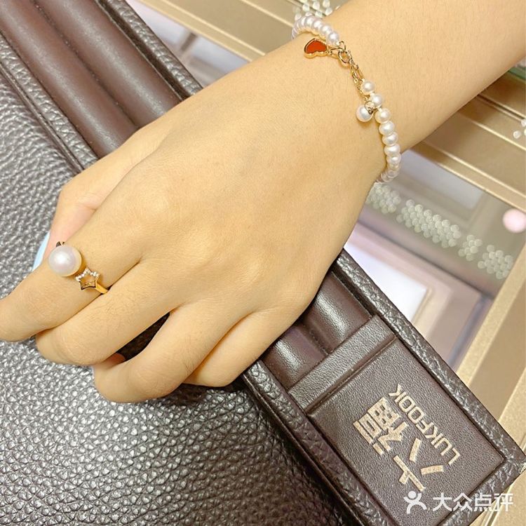 佛山六福珠宝✨尽显高端奢华