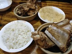 -万和春排骨砂锅米饭(湖北路店)