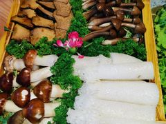 -慢丽江·云南野生菌土鸡锅(付家庄店)