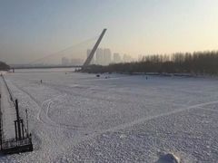 -亚布力新体委滑雪场