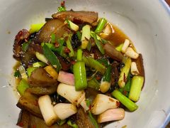 -廖师傅大蒜炒腊肉(袁家岭店)