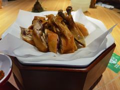 -头上红煨盐鸡·非遗院子餐厅