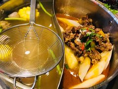 -左庭右院鲜牛肉火锅(金山万达店)