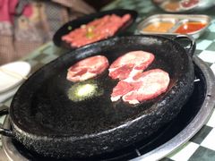 -韩红石板肉(范西路店)