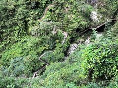 -龙水峡地缝景区