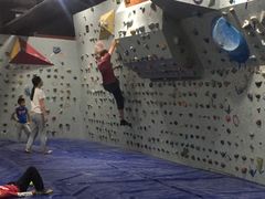 室内-极爱攀岩