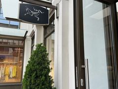 -ARC'TERYX始祖鸟(奕欧莱奥特莱斯店)