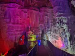 -泰安地下龙宫景区