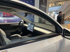 -TESLA 特斯拉(上海太古汇体验店)