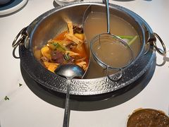 -左庭右院鲜牛肉火锅(金山万达店)
