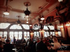 -Majestic Café