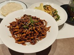 -皇城根·鲁菜济南菜·吊炉烤鸭·炒鸡鱼头(济南旗舰店)