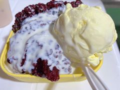 白雪黑糯米-美肴冰品·汉堡·牛腩饭(总店)