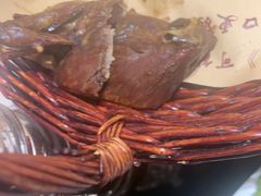 -东口码头·烧鸽子·鱼头泡饼·地方菜(金鹰悦城店)