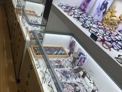 -广州宝岛眼镜武汉和光眼镜市场西区店