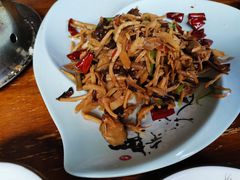 -小厨子私房菜·云南美食店