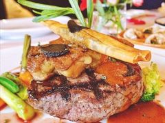 -塞纳河法国餐厅(意式风情街店)