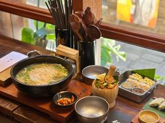 -银米·云南传统过桥米线(双廊黑金冠店)