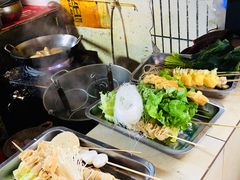 -二钢串叔麻辣烫(华龙大厦店)