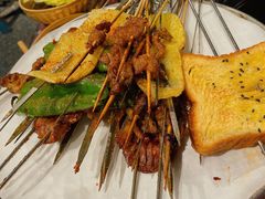 -火塘云南烧烤大排档