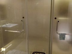 卫生间-永恒朗悦酒店(广西大学地铁站大学东路万达广场店)