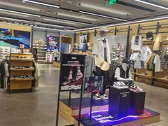 -VANS(三里屯太古里店)