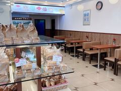 大堂-红宝石·鲜奶小方·海派西点房(南丹店)