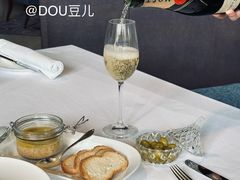 -AZUR聚(香格里拉饭店)