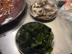 -鹿鸣山草本茶香火锅(园西路店)